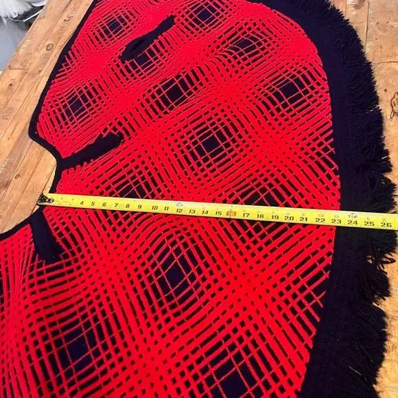 Poncho Cloak 26 x 59 in Knit Red and Blue Geometric Pattern Fringed Wool Blend - Picture 7 of 8